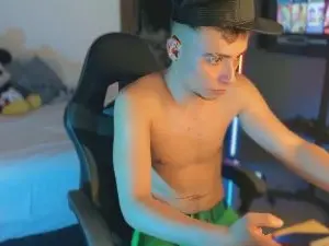 Free Live Porn with zamirpdlll - Cam4