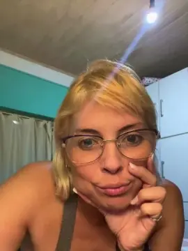 Adult Webcam with Micarica - Cam4