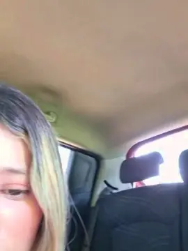 Best Webcam with Tania__honey - Cam4