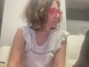 Free Porn Cam with Monia_Axl_hot - Cam4