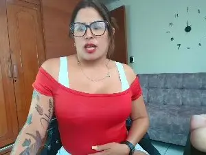 Watch Live Sex Cams with majo_soussa - Cam4