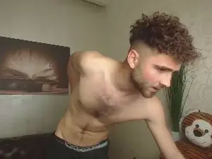 Nude Webcam with KyloEast - Cam4