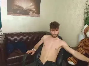 Sex Cam with KyloEast - Cam4