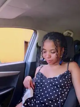 Best live sex cam show with NickiFrenchy - Cam4