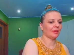 Live Porn with VeronnikaG - Cam4