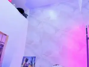 Adult Video Chat with EllyBloom - Cam4