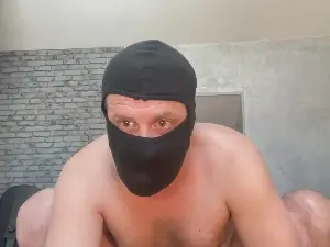 Adult Video Chat with 83btm - Cam4