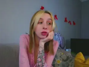 Adult Video Chat with LinhNordgren - Cam4