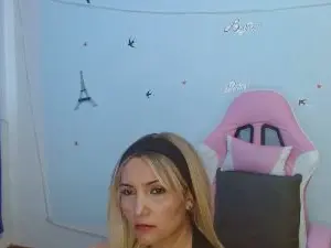 Best live sex cam show with nanis_smith - Cam4