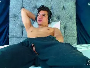 Adult Webcam with Dylan_hot23 - Cam4