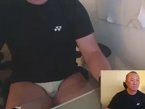Watch Live Sex Cams with Chih555 - Cam4