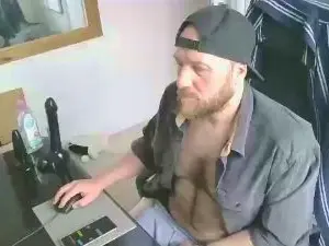 Live Porn with BerkshireB - Cam4
