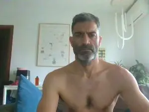 Best Webcam with hotreds - Cam4