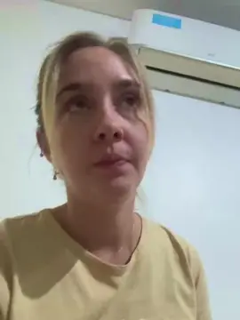 Sex Chat with Ayutitaa - Cam4