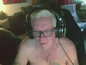 Nude Webcam with dirtyminds1 - Cam4