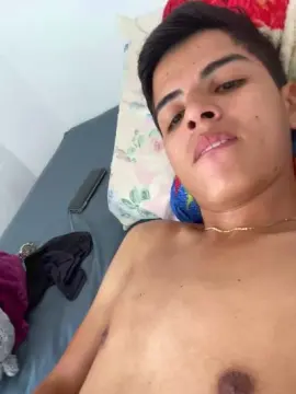 Free Live Porn with Noahdor - Cam4