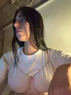 Watch Live Sex Cams with barbaradaiana - Cam4