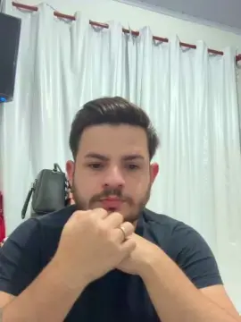 Free Porn Cam with victorhneves888 - Cam4