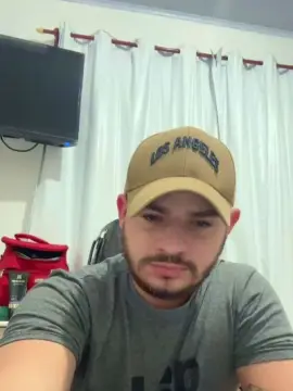 Live Sex with victorhneves888 - Cam4