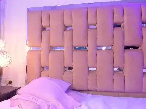 Adult Webcams with NinaBloom - Cam4