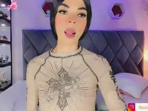 Best live sex cam show with Amira_Ember - Cam4