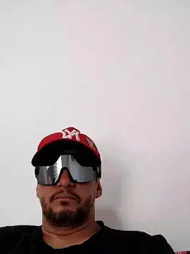 Free Live Porn with Pittgarciaator - Cam4