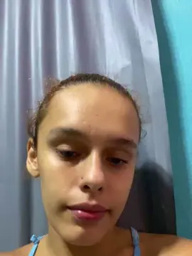 Live Porn with Nandaruivinha20 - Cam4