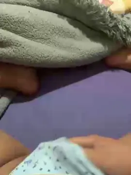 Adult Webcams with trinihot_xxx - Cam4