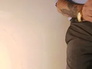 Free Porn Cam with 25x6cms - Cam4