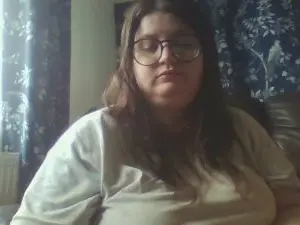 Free Porn Cam with Bigcurvybeauty - Cam4
