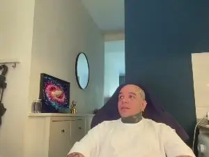 Adult Video Chat with alroca82 - Cam4