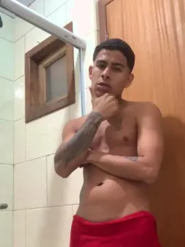 Live Sex Cam with MARENTO23CMM - Cam4