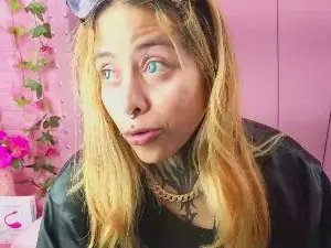 Sex Chat with Dakota_Angell_ - Cam4