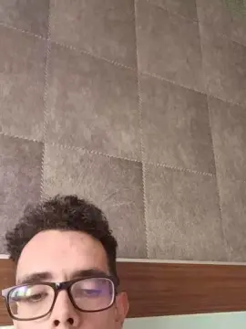 Free Porn Cam with Erlo7_4 - Cam4