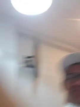 Sex Chat with Hugolorenzo - Cam4