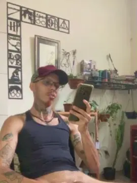 Live Sex with Klinger30 - Cam4