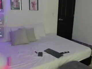 Nude Webcam with dahiana-cute - Camsoda