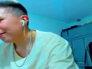 Adult Video Chat with edwardtrans17 - Camsoda