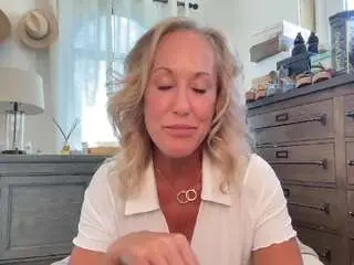 Private Sex Chat with brandi-love - Camsoda