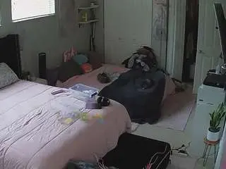 Nude Webcam with voyeurcam-house-charleys-room - Camsoda