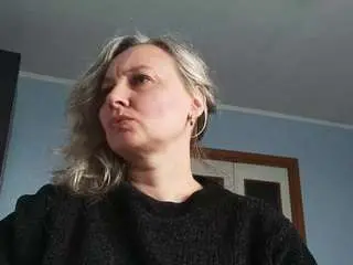 Live Sex with edithmanning - Camsoda