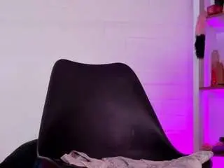 Free Porn Cam with louisenails - Camsoda