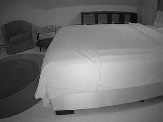 Live Sex with voyeurcam-julmodels-whitebed-6 - Camsoda