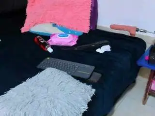 Live Porn with bigdicktop22 - Camsoda