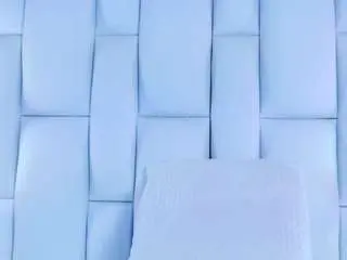 Private Sex Chat with snowwhithe - Camsoda