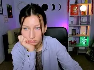 Adult Video Chat with miranda-miiss - Camsoda