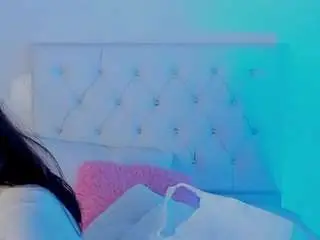 Nude Webcam with leahcollins - Camsoda