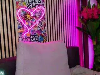 Sex Cam with melaniatress - Camsoda