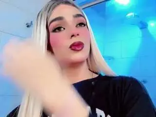 Nude Webcam with alessa-mullen - Camsoda