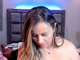 Watch Live Sex Cams with susannross - Camsoda